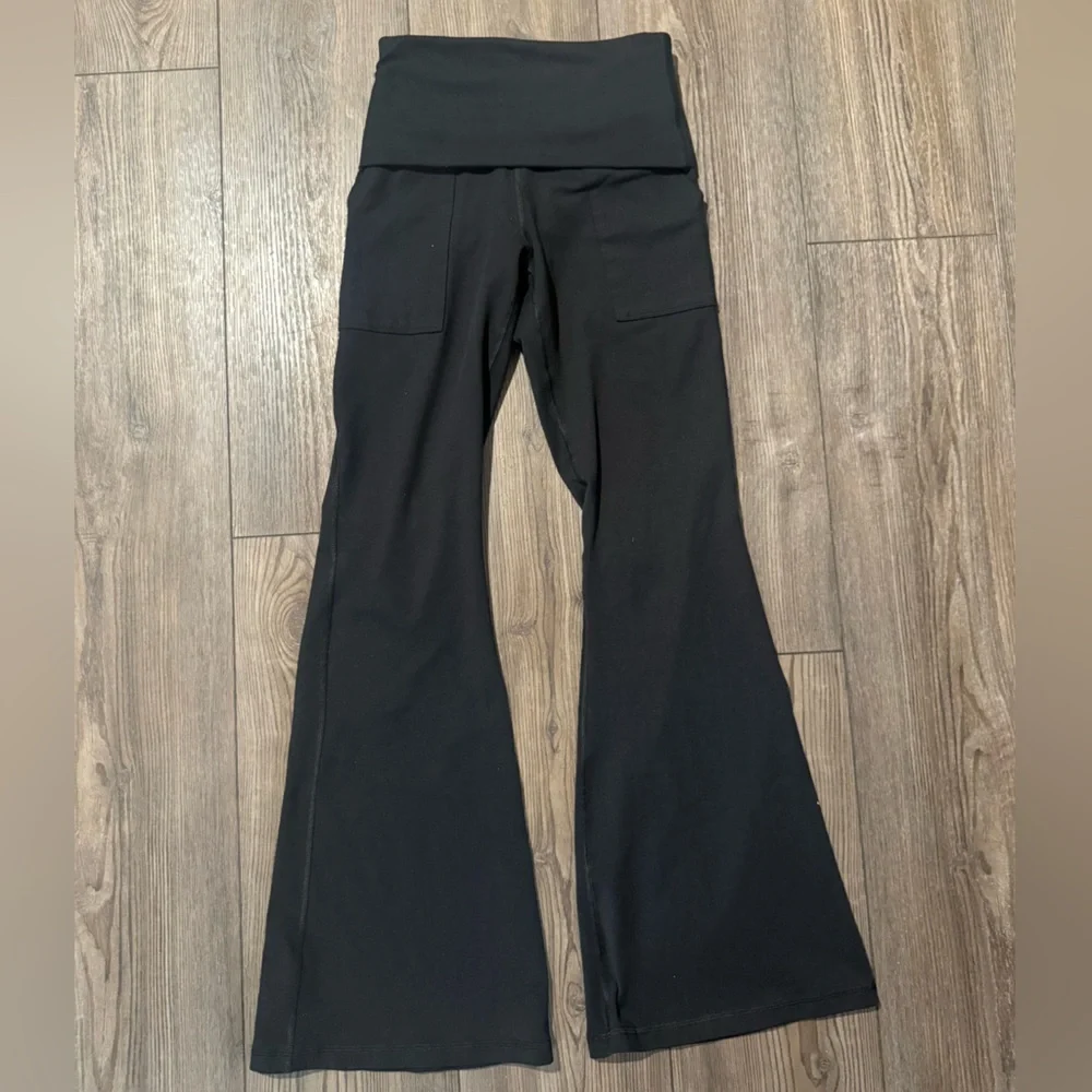 aerie Black Flared Leggings